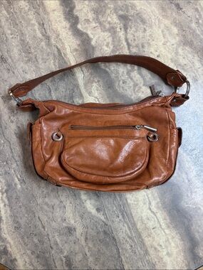 Le Torri Tan Leather Shoulder Bag